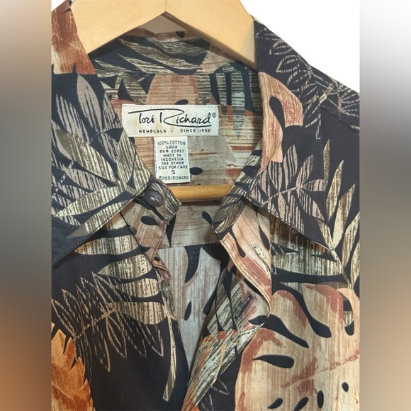 Vintage Tori Richard Men's Small Black and Brown Leaf Print Shirt 100% Cotton - Picture 3 of 5